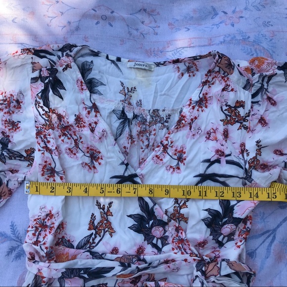 Jodifl White Floral Maxi Wrap Dress - Picture 10 of 16